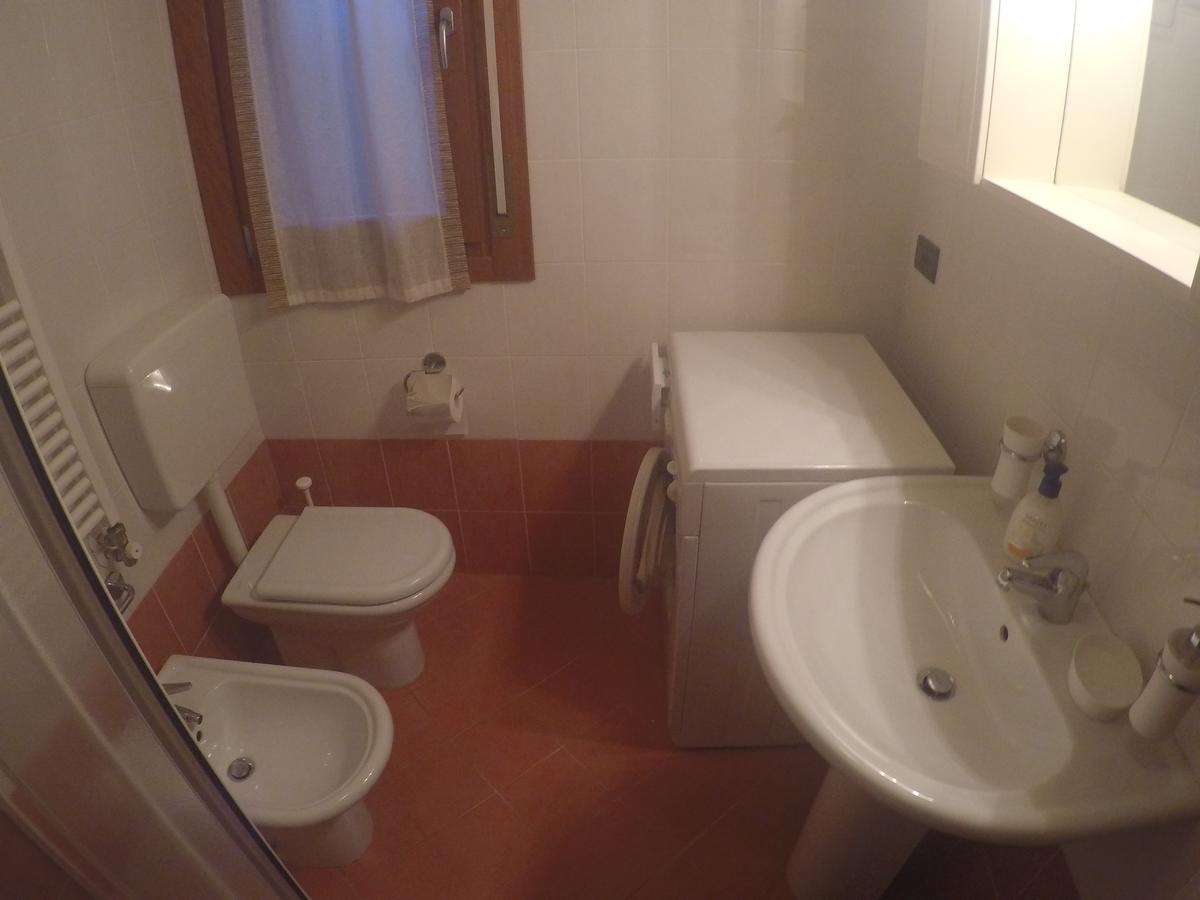 Residence Roberta Con Piscina - Agenzia Cocal Caorle Eksteriør bilde